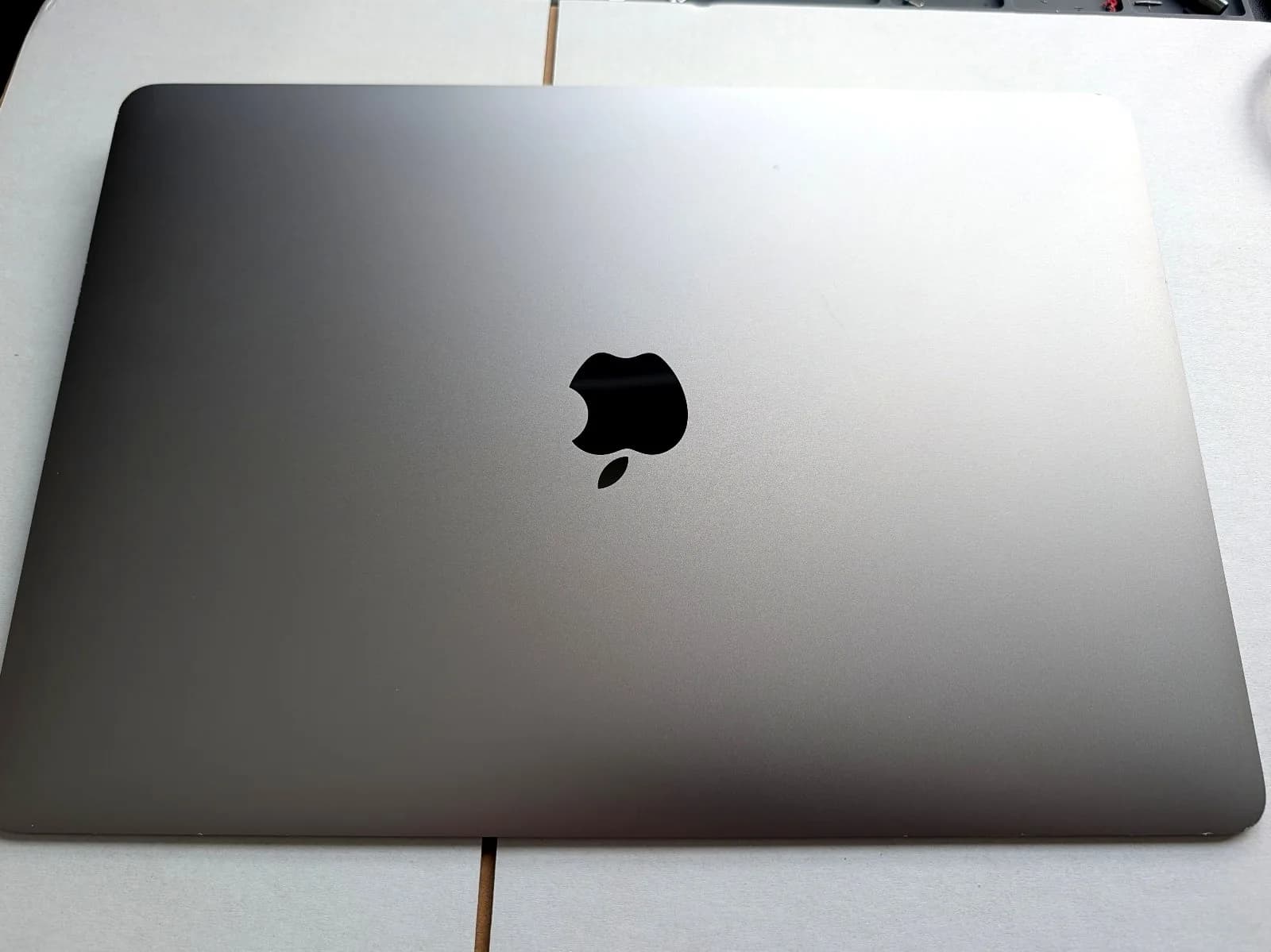 Apple MacBook Air 13" 2020 A2179 LCD Screen Display Assembly OEM Grade A- Gray — view 2